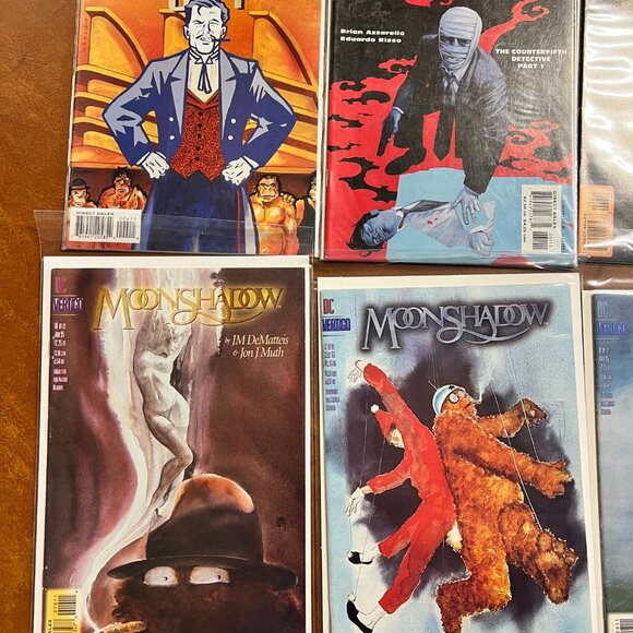 Lot of 10 DC/Vertigo comics Lucifer, Unfollow, Terminal City, 100 Bullets, Moons - Picture 5 of 6